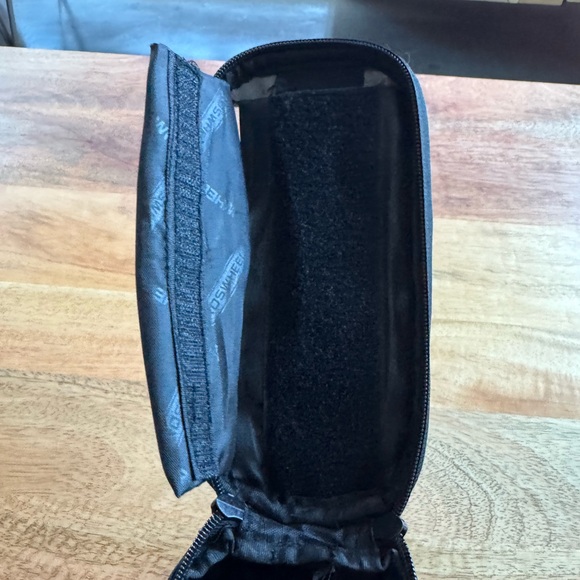 Roswheel Bike Bag - Picture 7 of 8